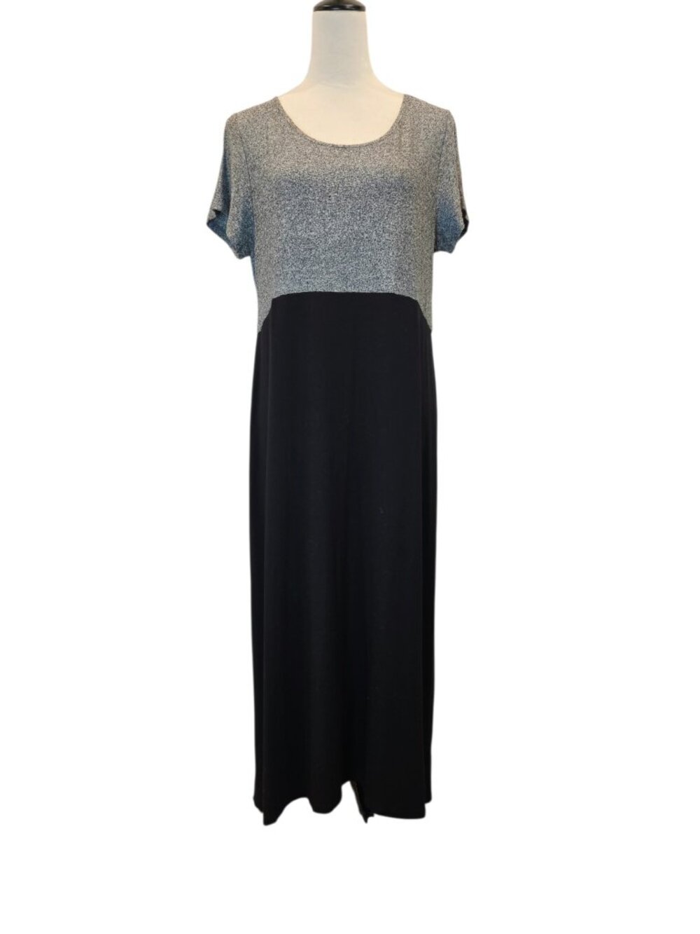 J.Jill Wearever Maxi Dress Color block Stretch Knit Gray Black Short Sleeve SZ M